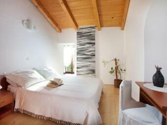 Beautiful Villa For 10 Persons In A Quiet Area With Private Pool, Beach At 10 Km