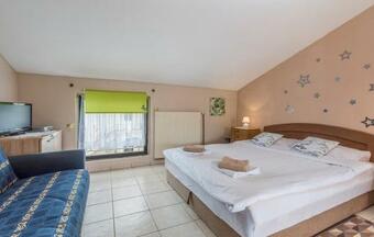 Hostal Apartment Complex Ivana