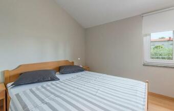 Apartment Green With Balcony