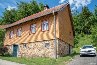 Ku?a Za Odmor ''julka''