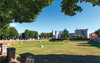 Awesome Home In Svetvincenat With 2 Bedrooms