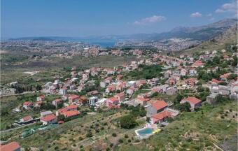 Awesome Home In Kucine With Wifi And 4 Bedrooms