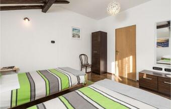 Stunning Apartment In Buzdohanj With 1 Bedrooms