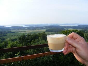 Hostal Gella K�ria