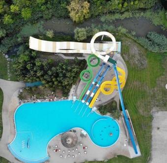 Hostal Lip�t Term�l Vend�gszoba