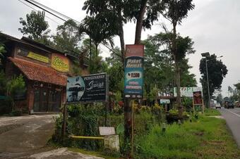 Hotel Oyo 3693 Kopi Klotok Homestay Syariah