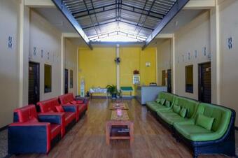 Hostal Reddoorz Near Universitas Cokroaminoto Palopo