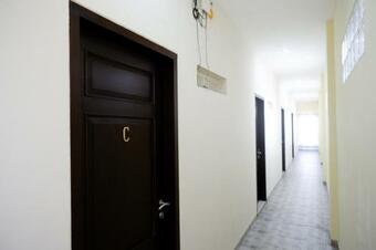 Hostal Reddoorz Syariah Near Rsud Margono Purwokerto