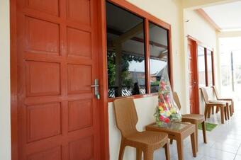 Hostal Reddoorz Syariah Near Alun Alun Purwokerto