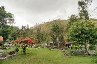 Hostal Reddoorz Plus @ Jalan Tugu Silalahi Tongging