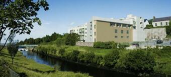 Apartamentos Assaroe Falls