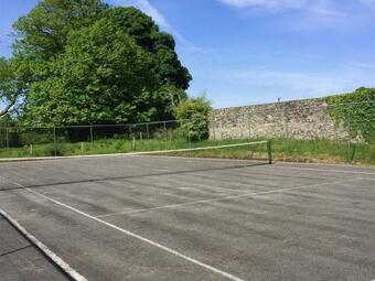 Hostal Clonalis House - Guesthouse