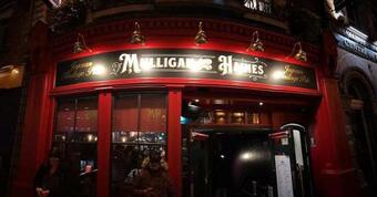 Mulligans Hotel