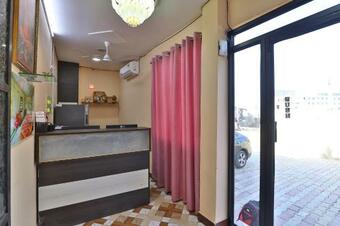 Oyo 41050 Hotel Om Villa