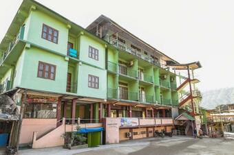 Oyo 70312 Hotel West