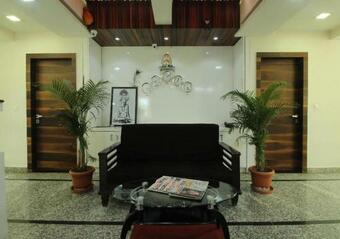 Hotel Regal Residency