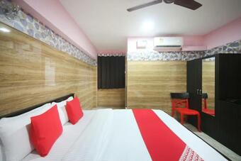 Hotel Adhi Residency Kanchipuram