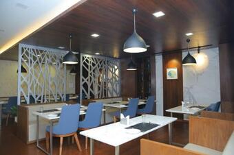 Hotel The Royal Grand