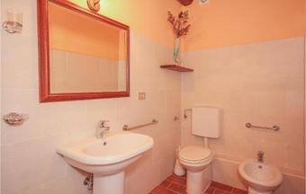 Apartamento Casale Del Borgo 13