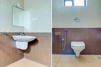 Hotel Spot On 80018 Vardhaman Dhanashala Residency