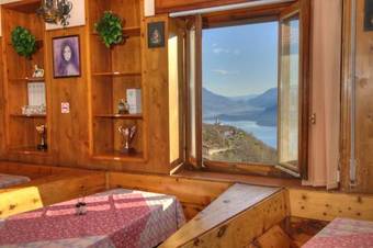 Hotel Albergo De Jean