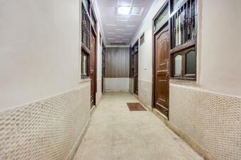 Hotel Spot On 67517 Om Sai Residency