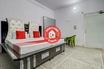 Oyo 77745 Hotel Yatri Niwas