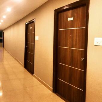 Hotel Sharada Residency