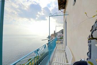 Castiglione Villa Sleeps 5 With Air Con