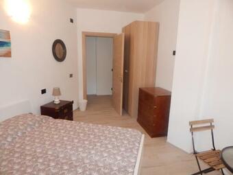 Hostal Guest House Berzefi