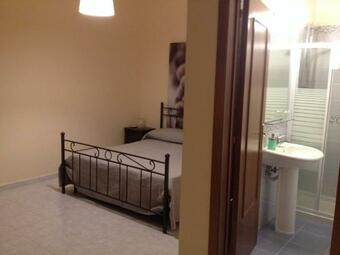 Hostal Vigne Chigi Bed&wine