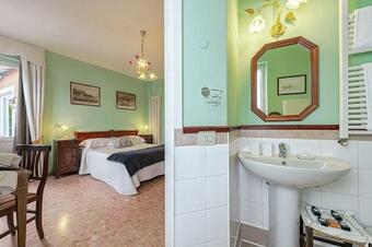 Calozzo Villa Sleeps 12 Pool Air Con Wifi