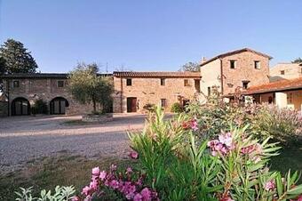 Carpini Villa Sleeps 5 Pool Wifi