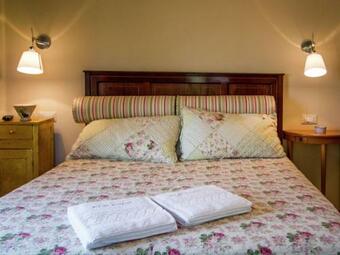 Beautiful Villa In Barchi With Private Pool