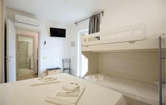 Amazing Home In Caselle In Pittari With Wifi And 4 Bedrooms