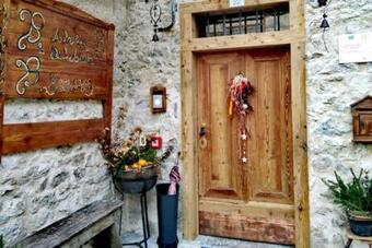 Hostal A La Ciasa De L'artista