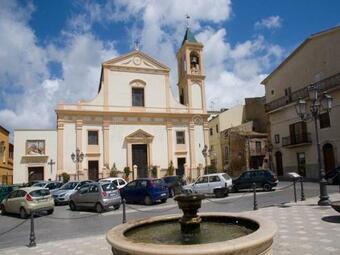 Heritage Cottage In Cianciana With Terrace