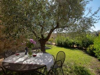 Locazione Turistica Tenuta Per 18 Pax