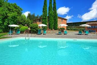 Montecchio Apartment Sleeps 6 With Pool