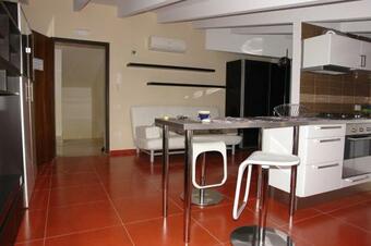 Apartamento Attic Finely Furnished