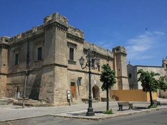 Alluring Holiday Home In Torre Ovo With Terrace