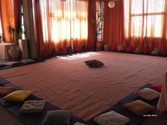 Neve Shalom Hotel