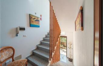 Three-bedroom Apartment In Porto Alabe