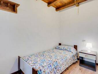 Heavenly Holiday Home In Carcente With Balcony