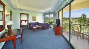 Hotel Hilton Pyramids Golf Resort