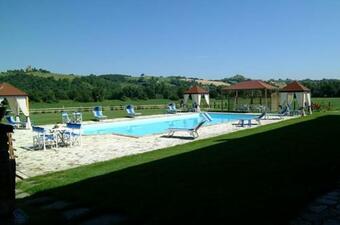 Apartment In Pian Di San Martino Sleeps 4 With Pool