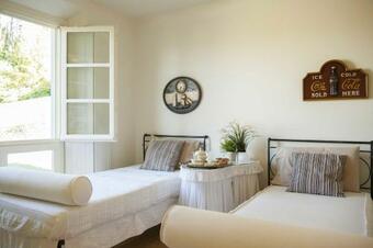 Poggio A Caiano Villa Sleeps 6 Pool Air Con Wifi