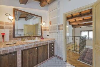 Case Stagno Villa Sleeps 8 With Pool And Wifi