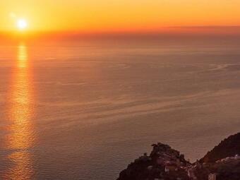 Villa Sunset In The Sea By Arbasp�a