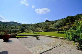 Alano Villa Sleeps 11 Air Con Wifi